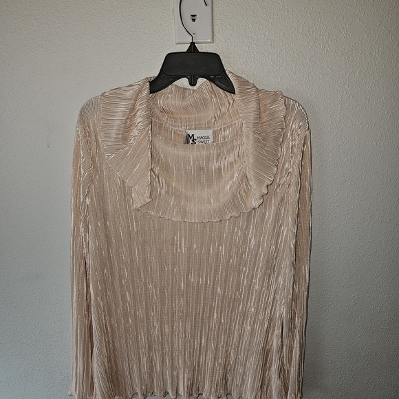 Maggie Sweet Women's Beige Pleated Long Sleeve Blouse Size L Pullover Boat Neck - Picture 6 of 13